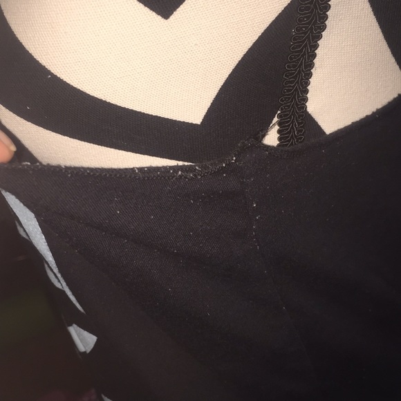 🐍Young & Reckless Y&R Distressed Tank SzL🐍 - Picture 4 of 5